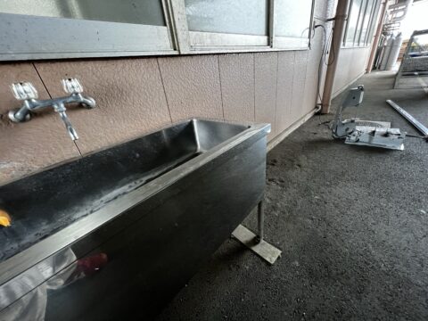 機械の冷却水配管